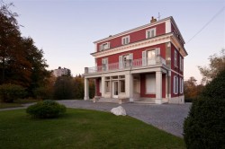 photo de la façade de la Villa Bernasconi